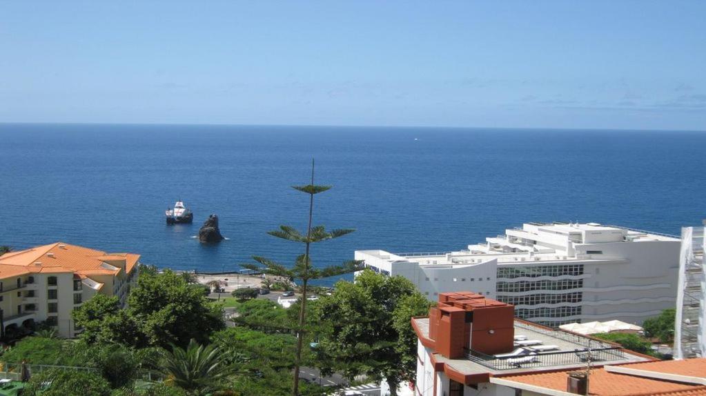 Acqua Marina Apartment Funchal  Bagian luar foto