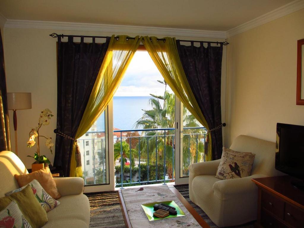 Acqua Marina Apartment Funchal  Bagian luar foto